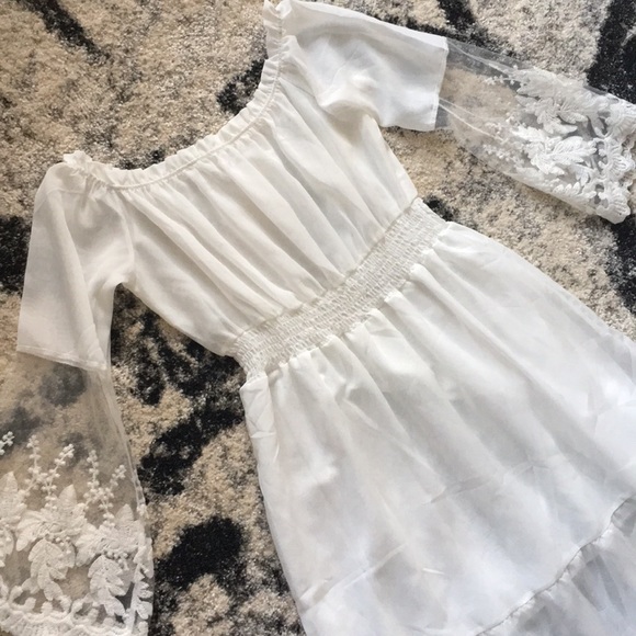 Vintage Dresses & Skirts - VTG White Witch Slip Gown 🔮